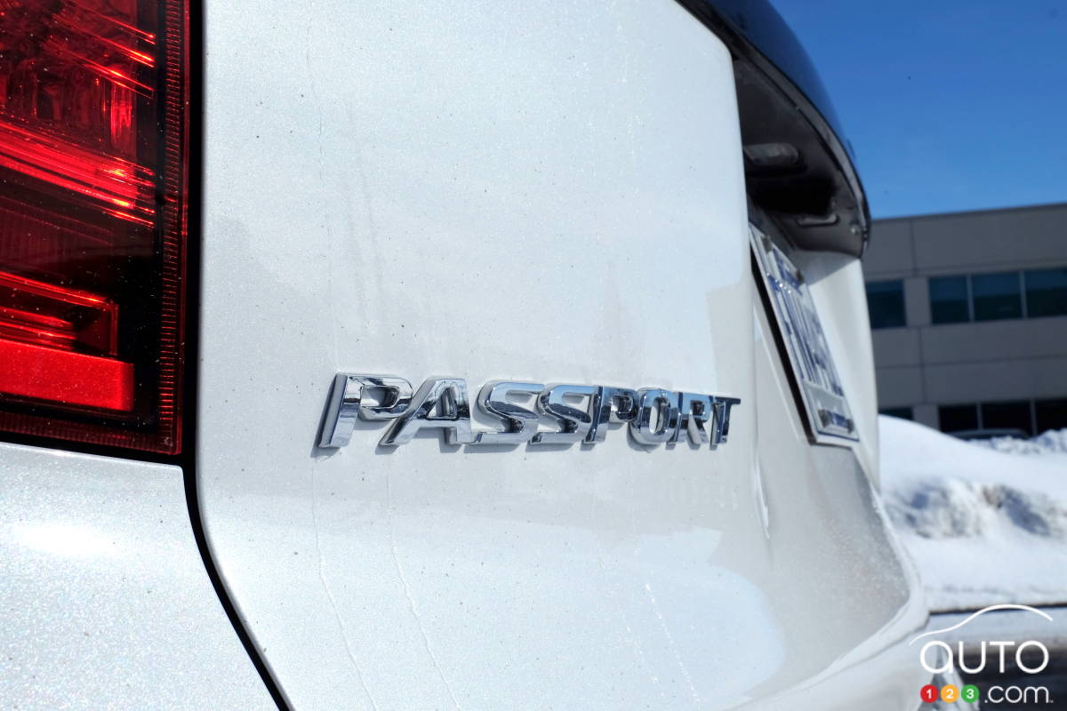 Honda Passport Touring 2023 - Logo